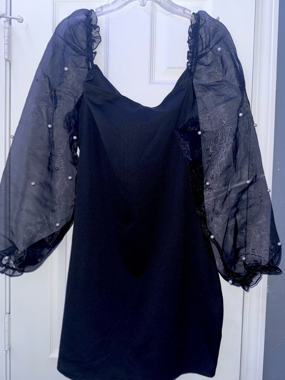 Elegant Black Mini Dress with Pearl-Embellished Sheer Puff Sleeves